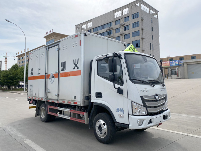 雜項危險物品廂式運輸車，運輸車，運輸車廠家，楚勝集團
